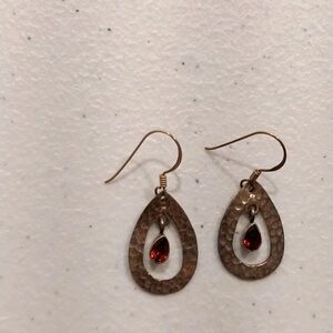 Sterling silver hammered garnet earrings EUC